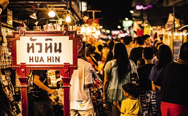 Car_Rental_Bangkok_Cha-am_Hua_Hin_Night_Market_ECOCAR