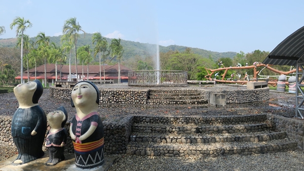 7 Attractions on Highway 107 by ECOCAR Car Rental Chiang Mai Pa Tueng Onsen